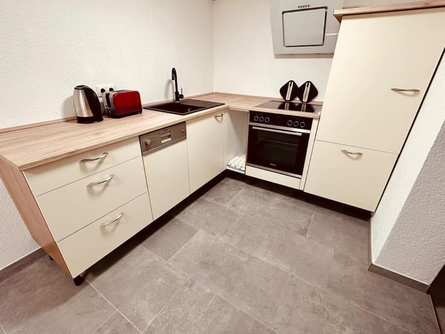 Gemuetliche Wohnung In Leverkusen Eksteriør bilde